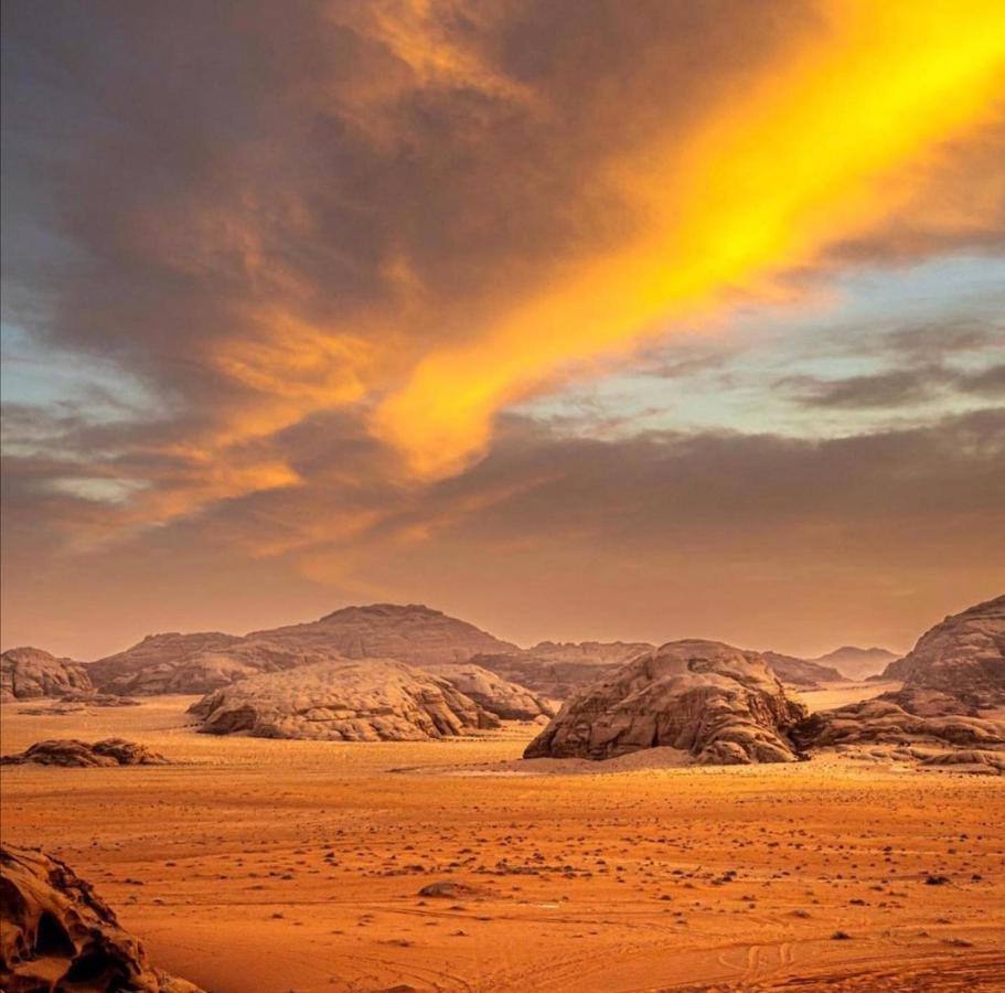 Wadi Rum Local Camp Extérieur photo