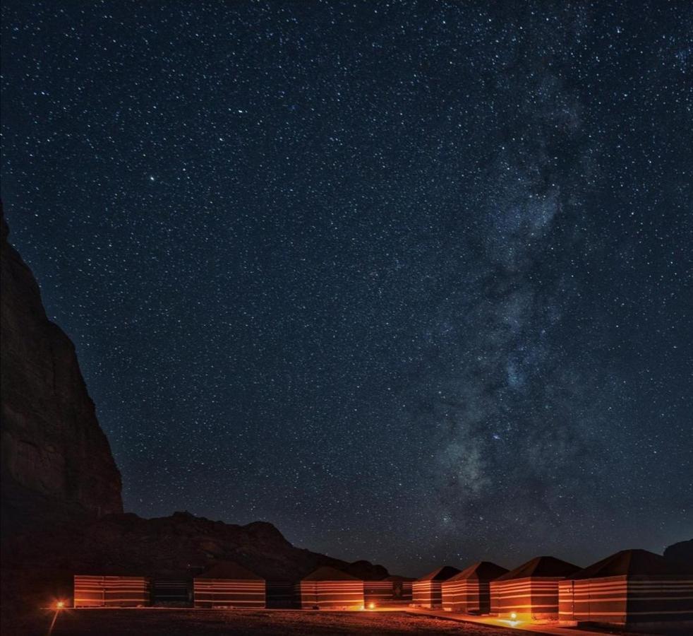 Wadi Rum Local Camp Extérieur photo