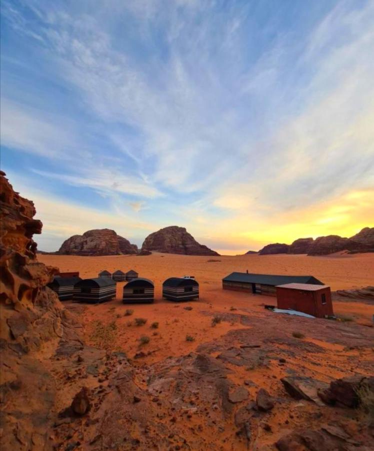 Wadi Rum Local Camp Extérieur photo