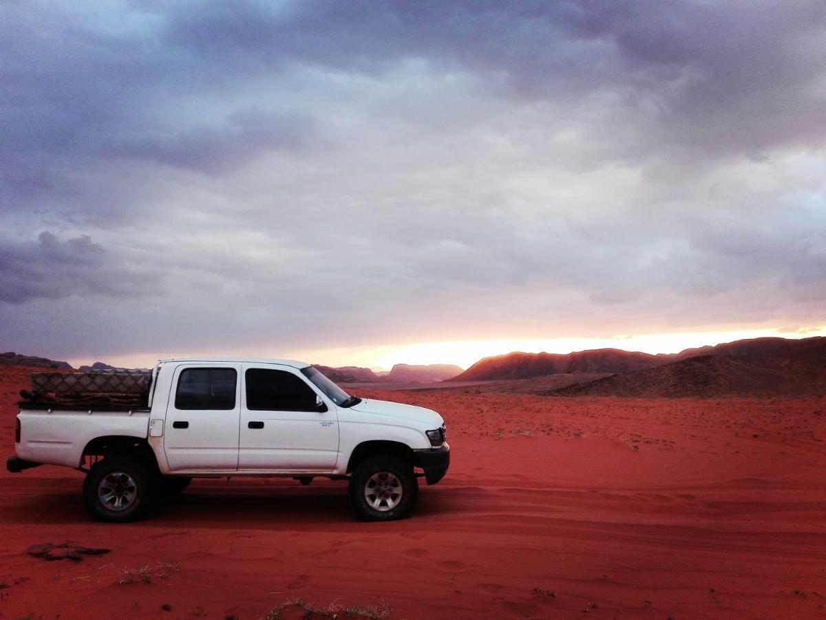 Wadi Rum Local Camp Extérieur photo