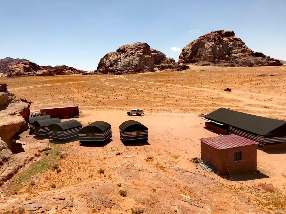 Wadi Rum Local Camp Extérieur photo